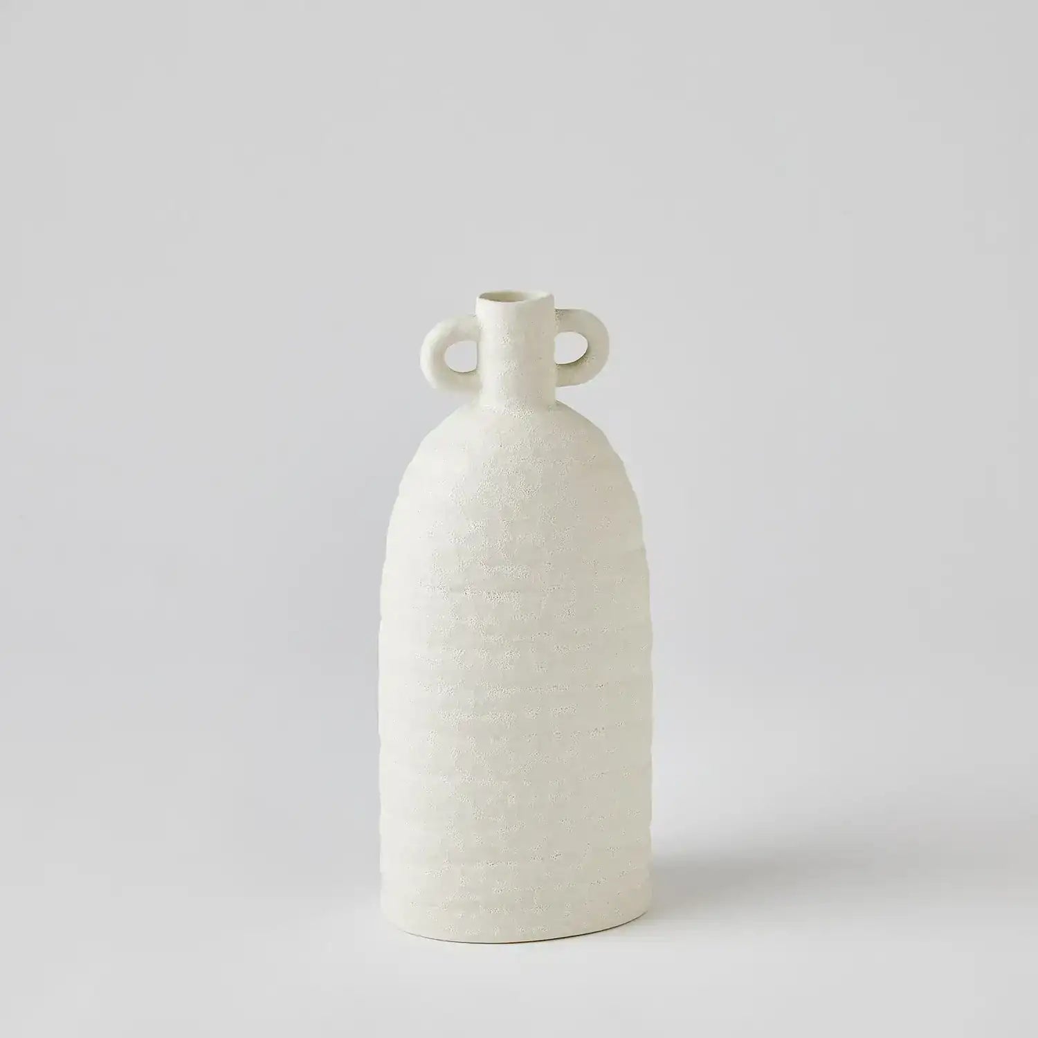 GLOBAL VIEWS SAHARA VASE - Decorative Accents