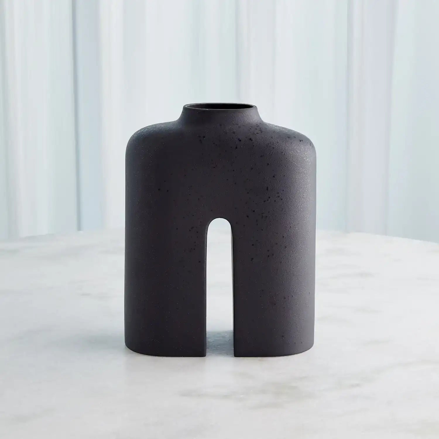 GLOBAL VIEWS GUARDIAN VASE - Decorative Accents