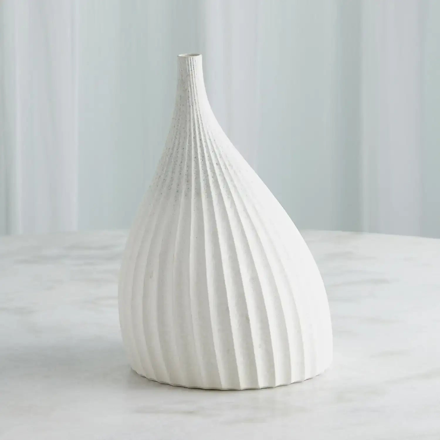 GLOBAL VIEWS DEWDROP VASE - Decorative Accents