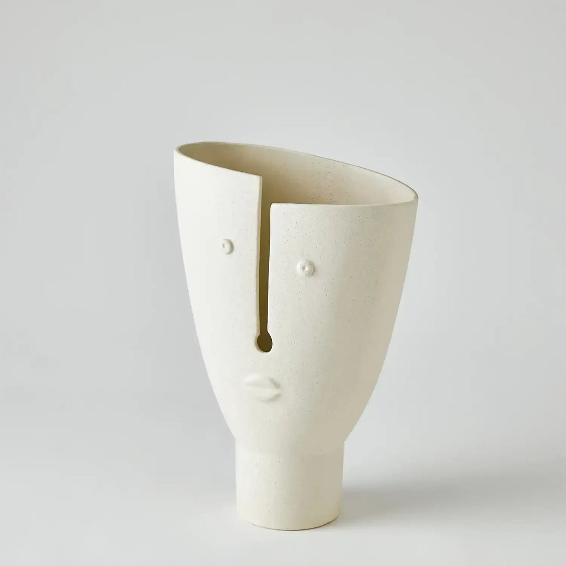 GLOBAL VIEWS LOTTIE VASE - Decorative Accents