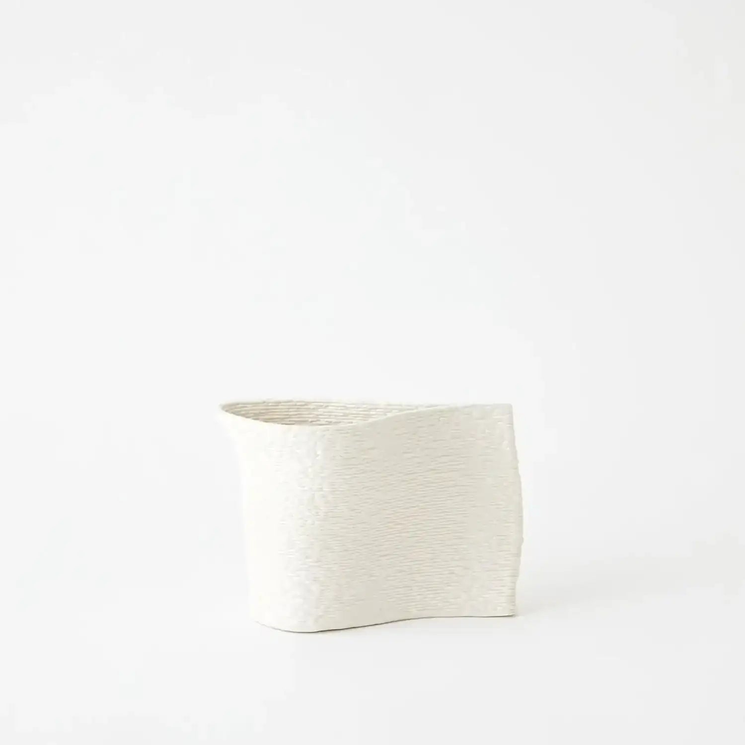 GLOBAL VIEWS WINDY VASE - Decorative Accents