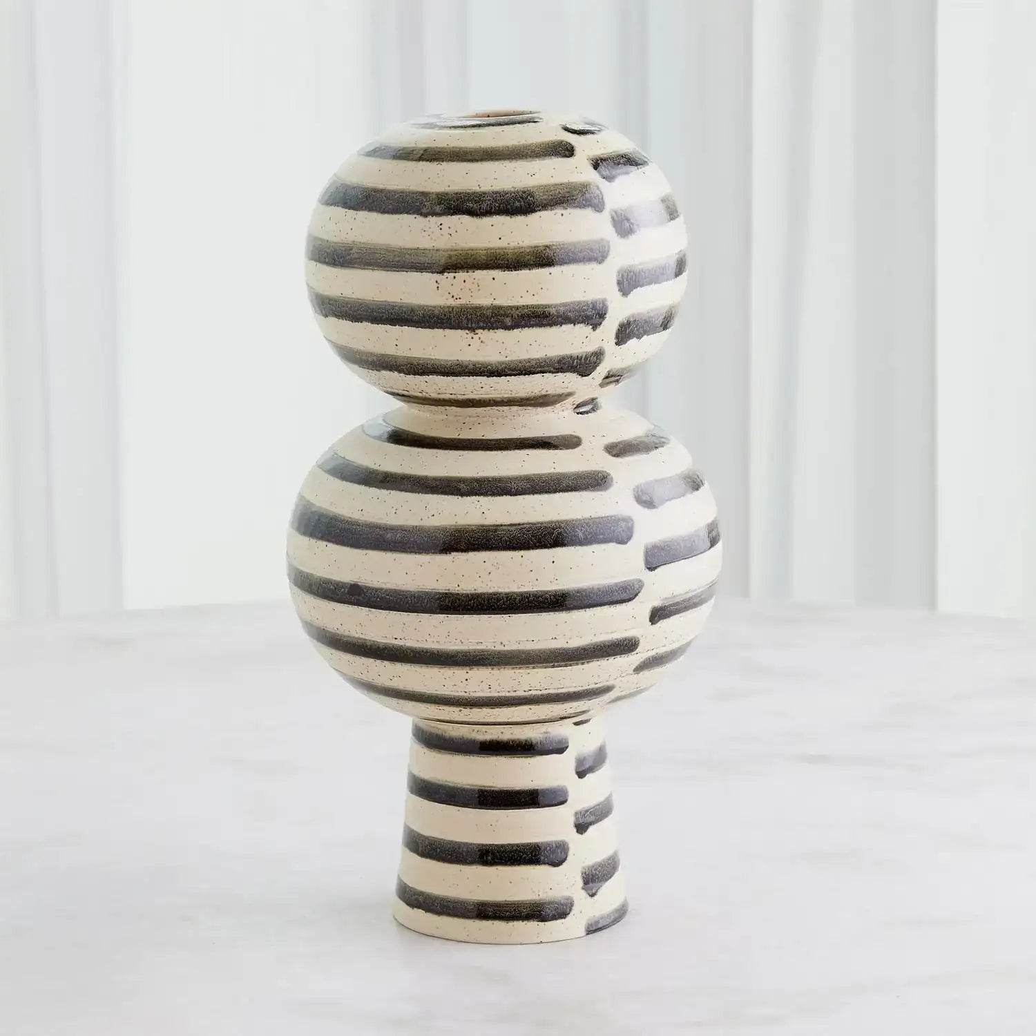 GLOBAL VIEWS JAIL BREAK CURVED VASE - Decorative Accents