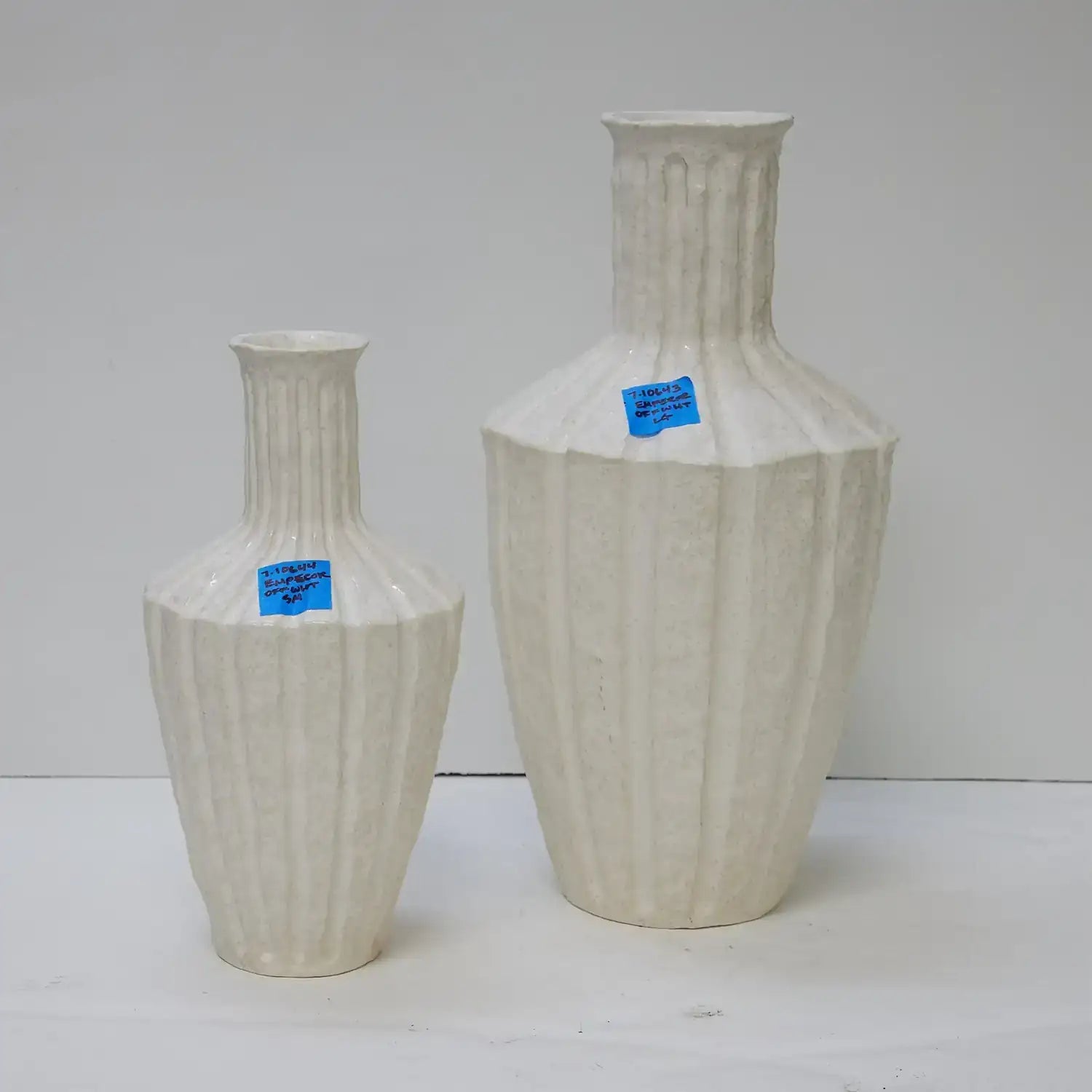 GLOBAL VIEWS EMPEROR VASE - Decorative Accents