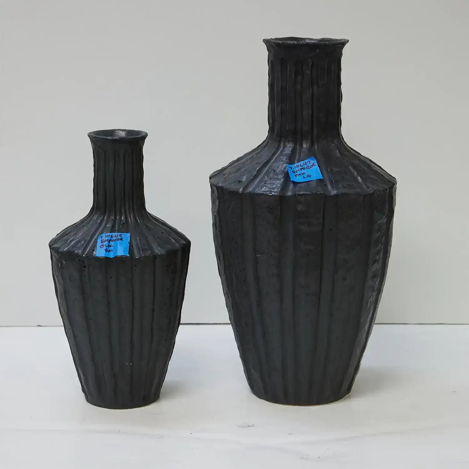 GLOBAL VIEWS EMPEROR VASE - Decorative Accents