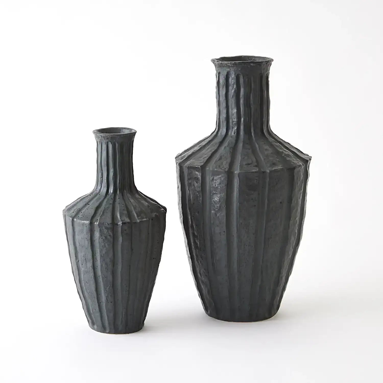 GLOBAL VIEWS EMPEROR VASE - Decorative Accents