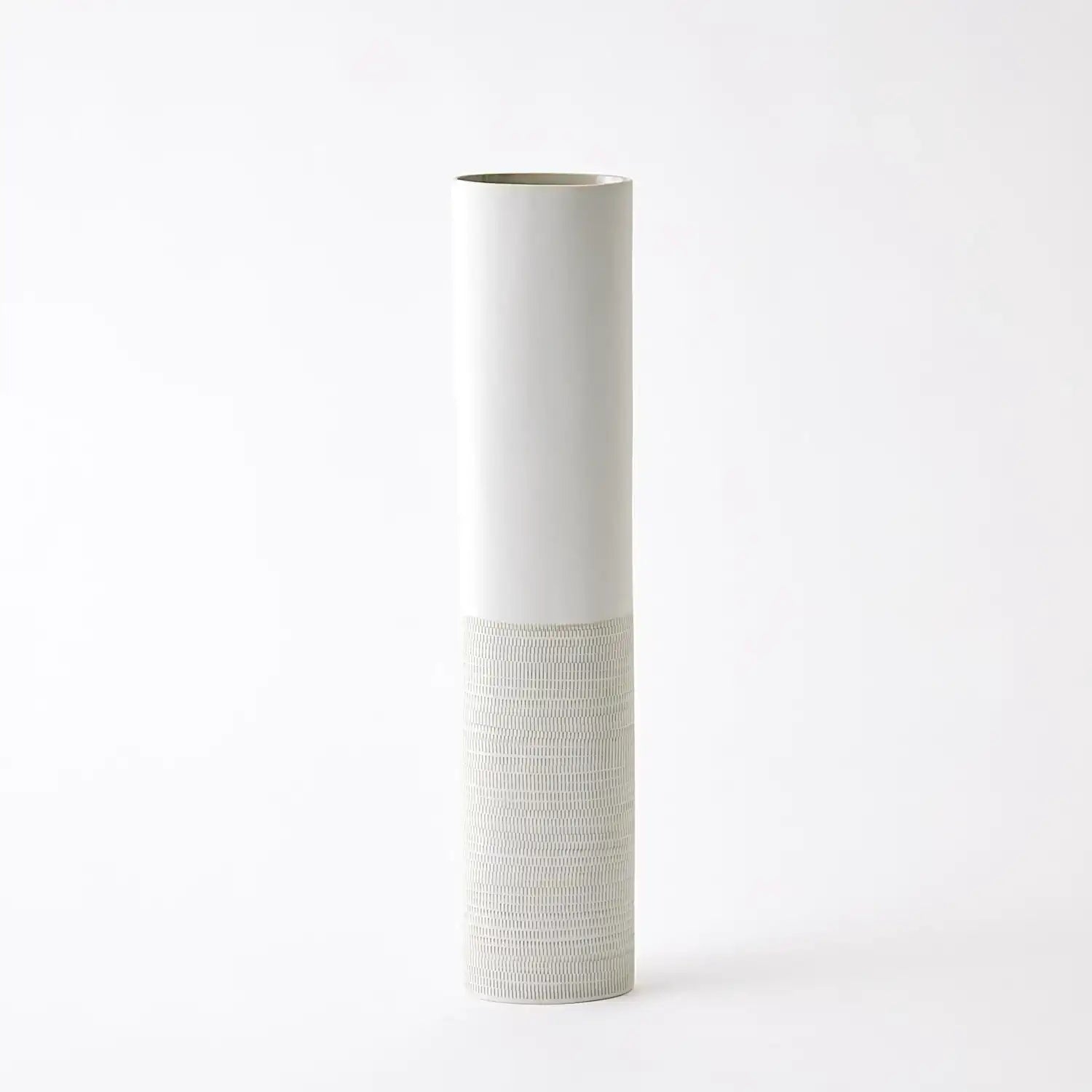 GLOBAL VIEWS DASH VASE - Decorative Accents