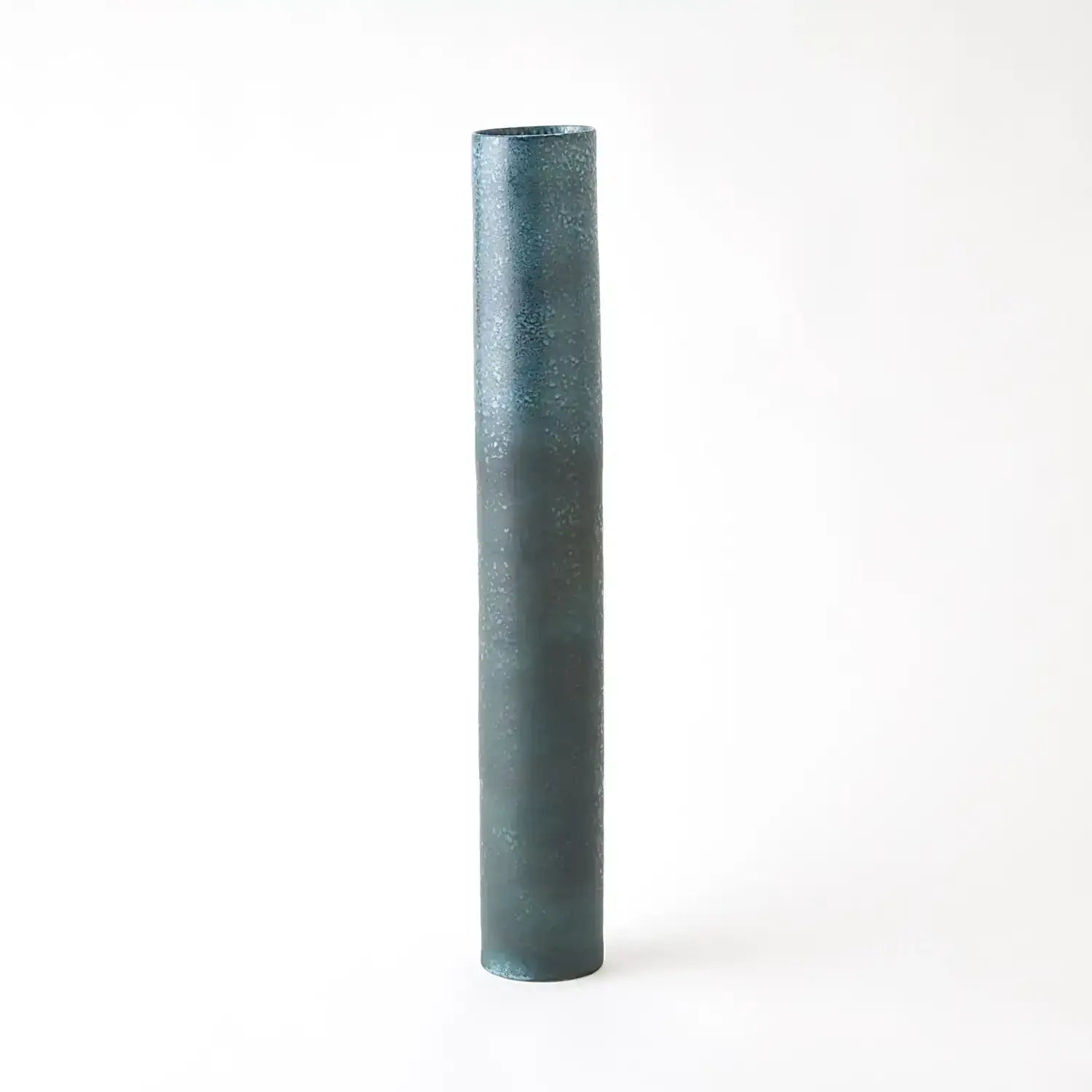 GLOBAL VIEWS TEETER VASE - Decorative Accents