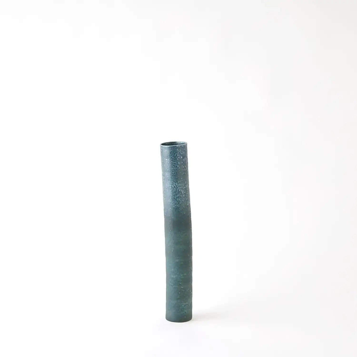 GLOBAL VIEWS TEETER VASE - Decorative Accents