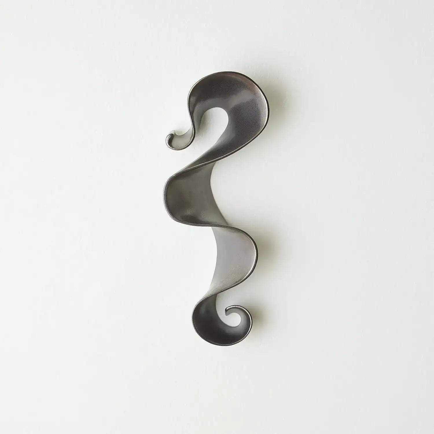 GLOBAL VIEWS TEMPEST WALL RIBBON - Decorative Accents