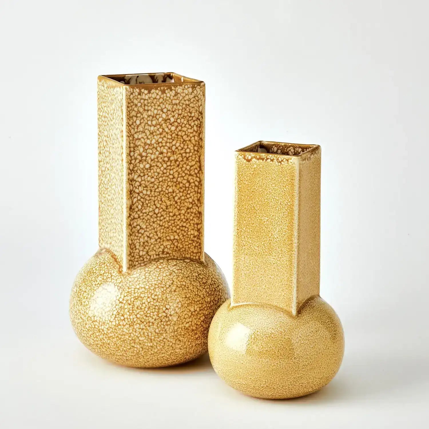 GLOBAL VIEWS CROCUS VASE - Decorative Accents