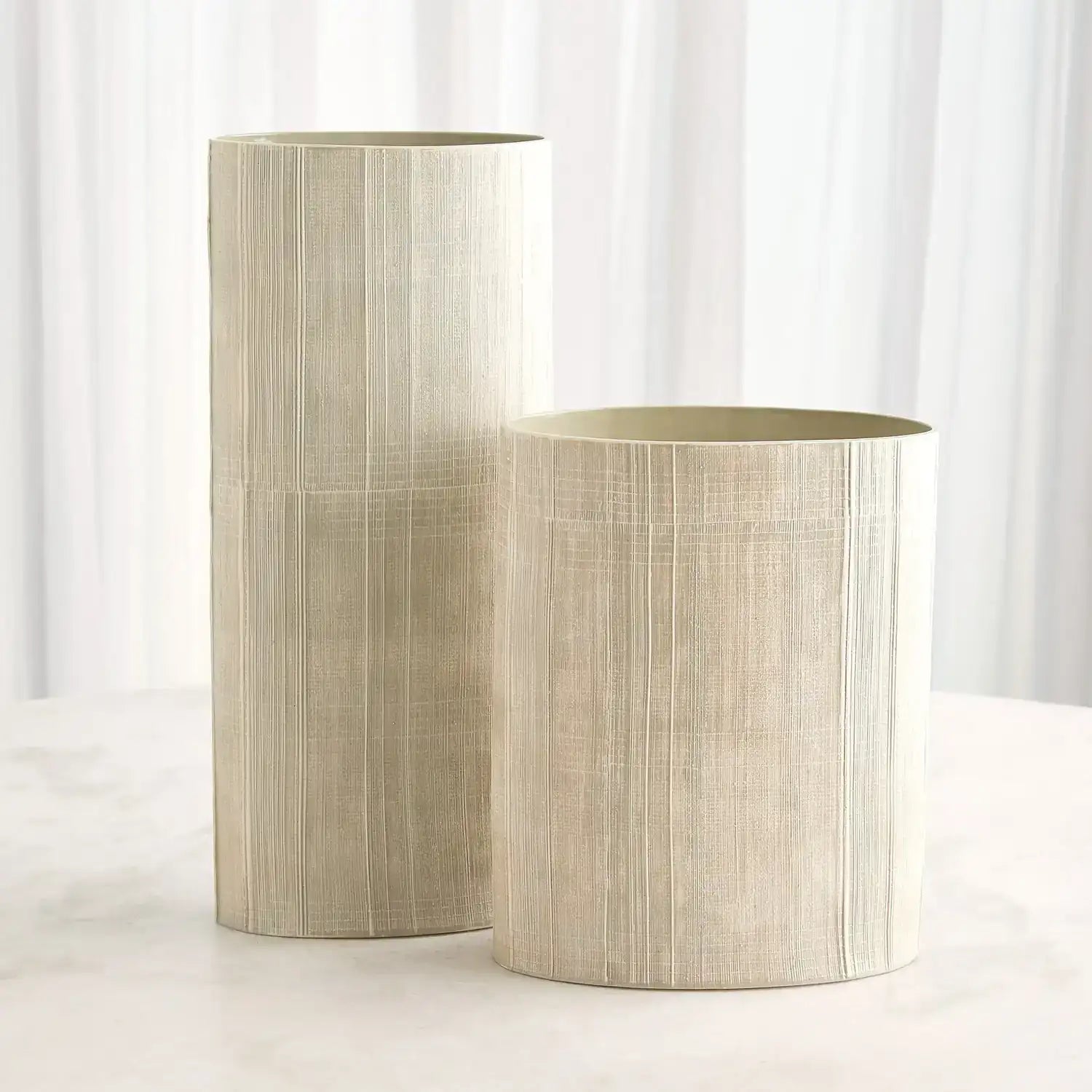 GLOBAL VIEWS CROSS HATCH VASE - Decorative Accents