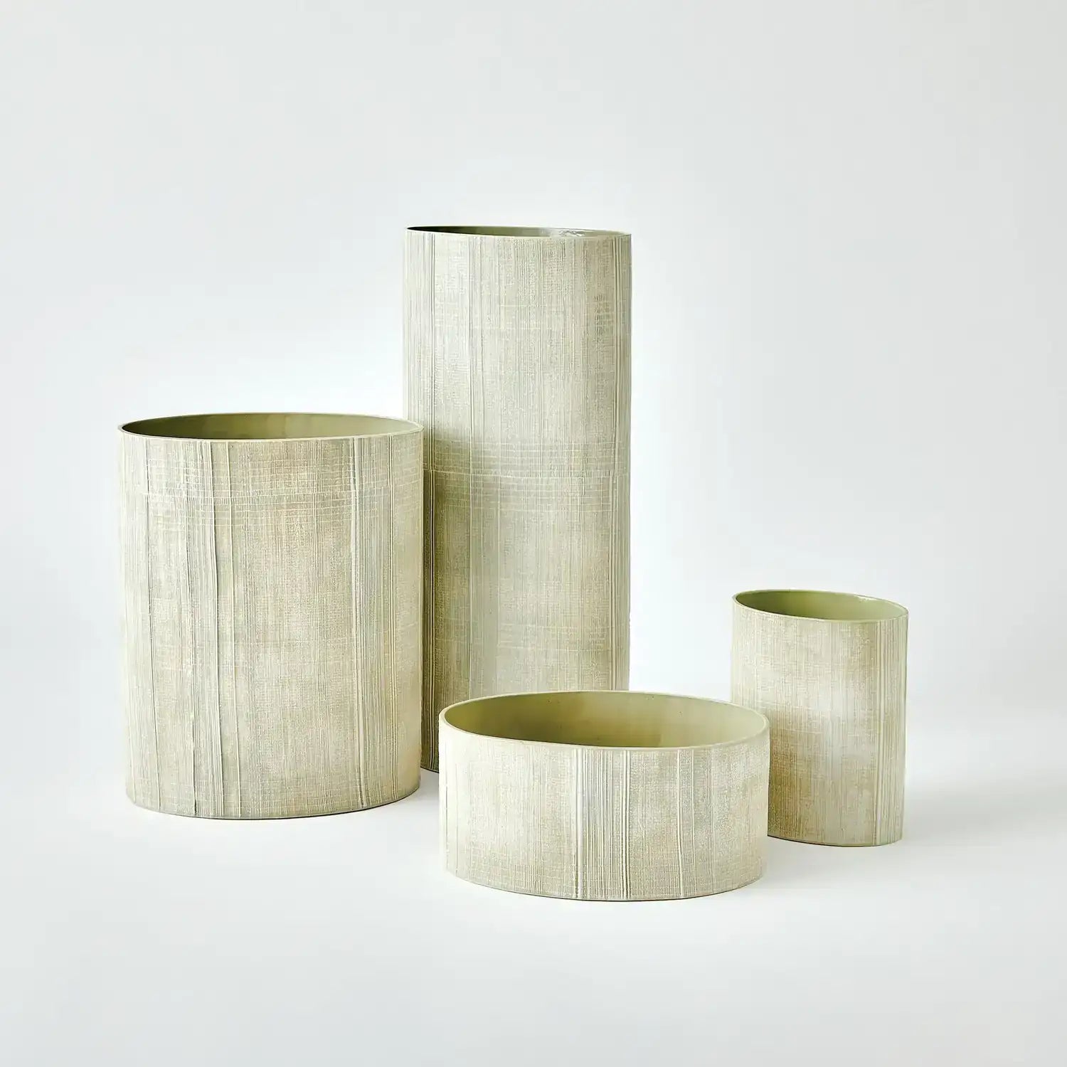 GLOBAL VIEWS CROSS HATCH VASE - Decorative Accents