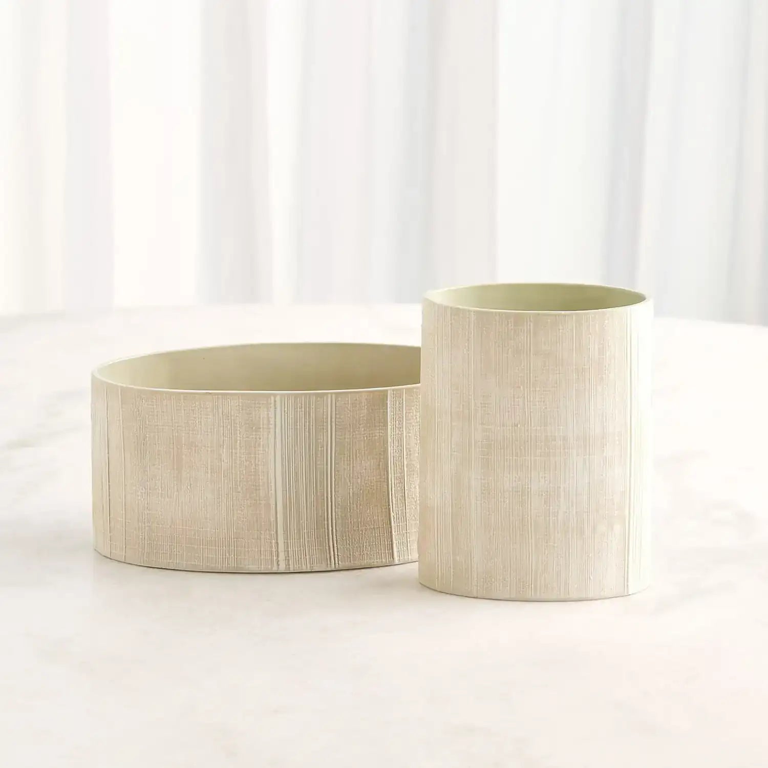 GLOBAL VIEWS CROSS HATCH VASE - Decorative Accents
