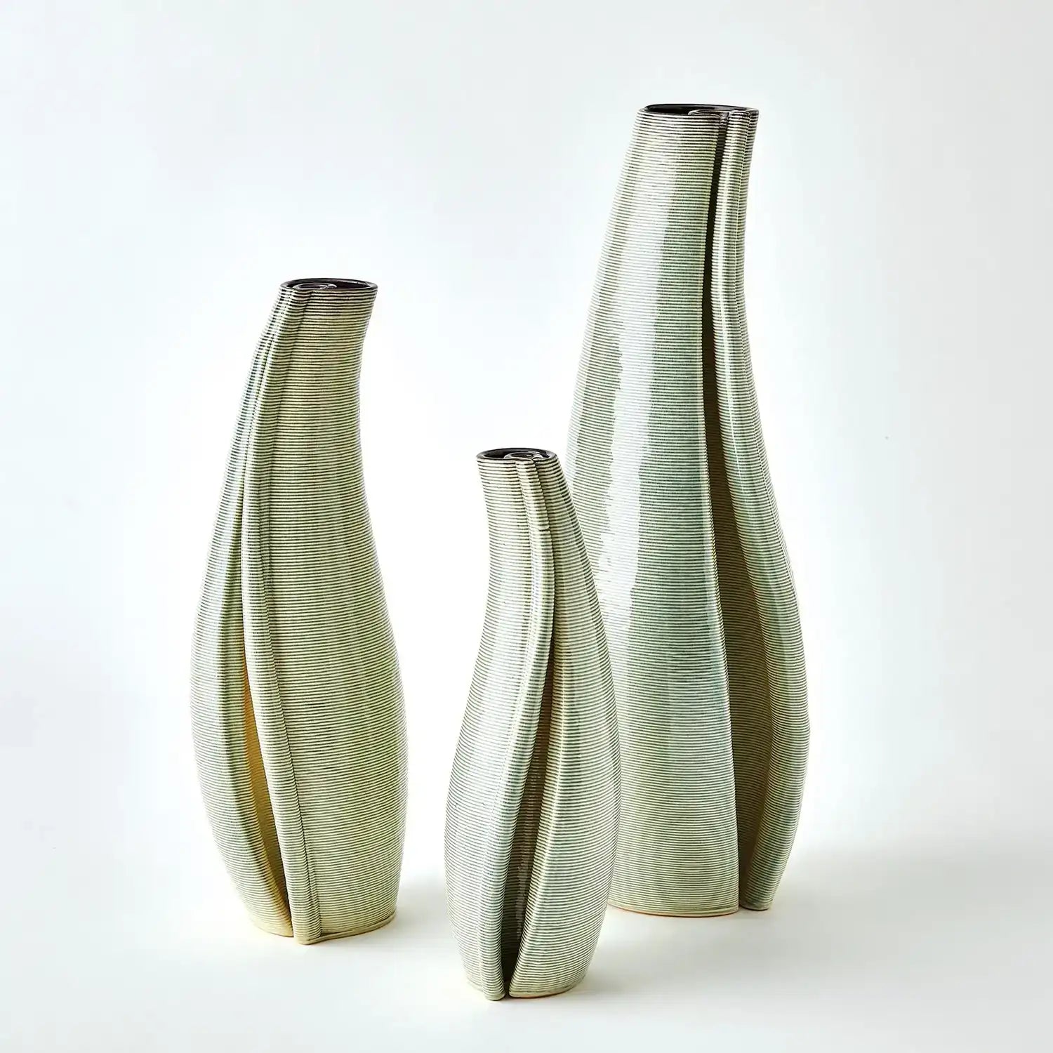 GLOBAL VIEWS RIFT VASE - Decorative Accents