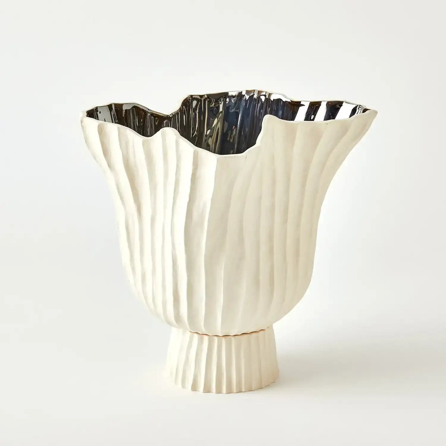 GLOBAL VIEWS FOLHA FOOTED VASE - Decorative Accents