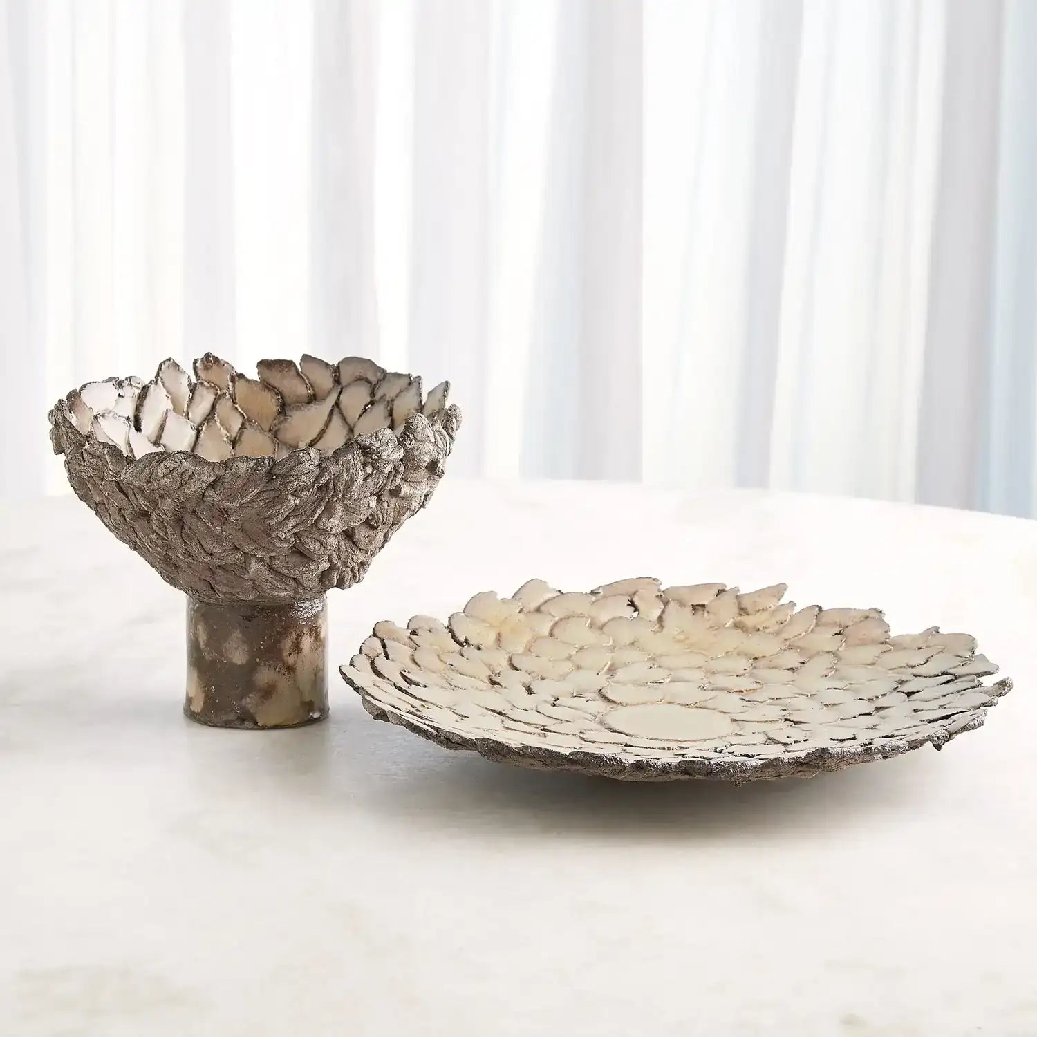 GLOBAL VIEWS PETALED PEDESTAL PLATE - Decorative Accents