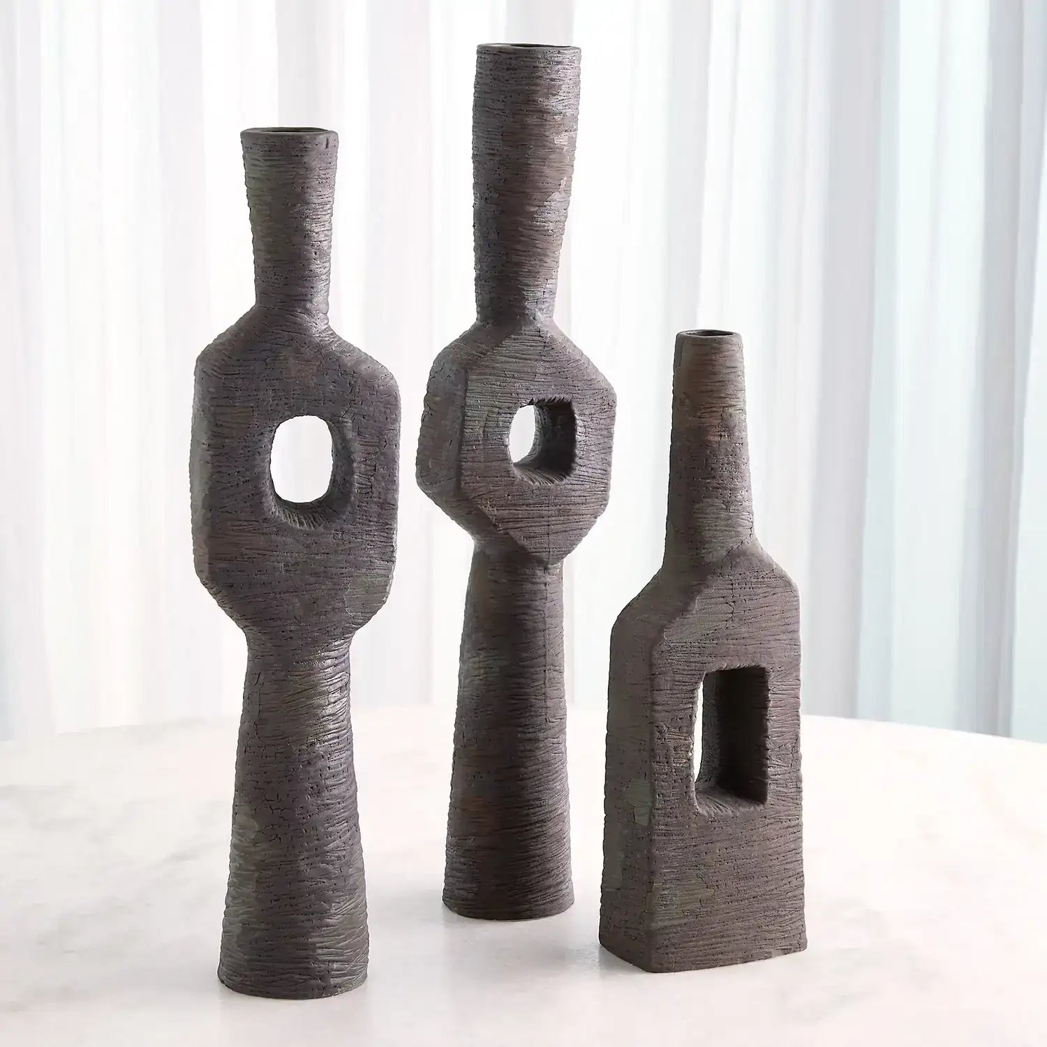 GLOBAL VIEWS EBBA VASE - Decorative Accents