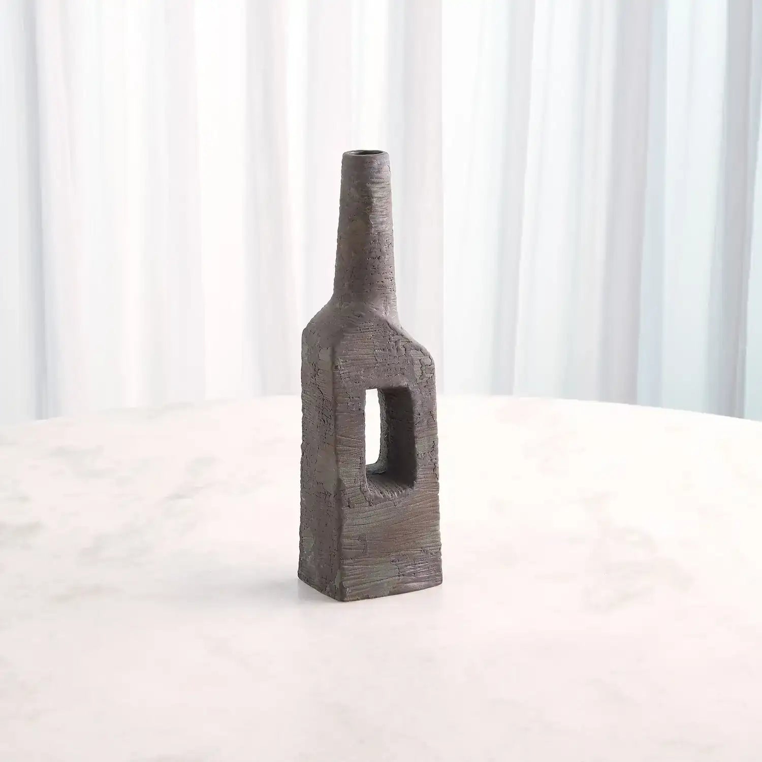 GLOBAL VIEWS EBBA VASE - Decorative Accents