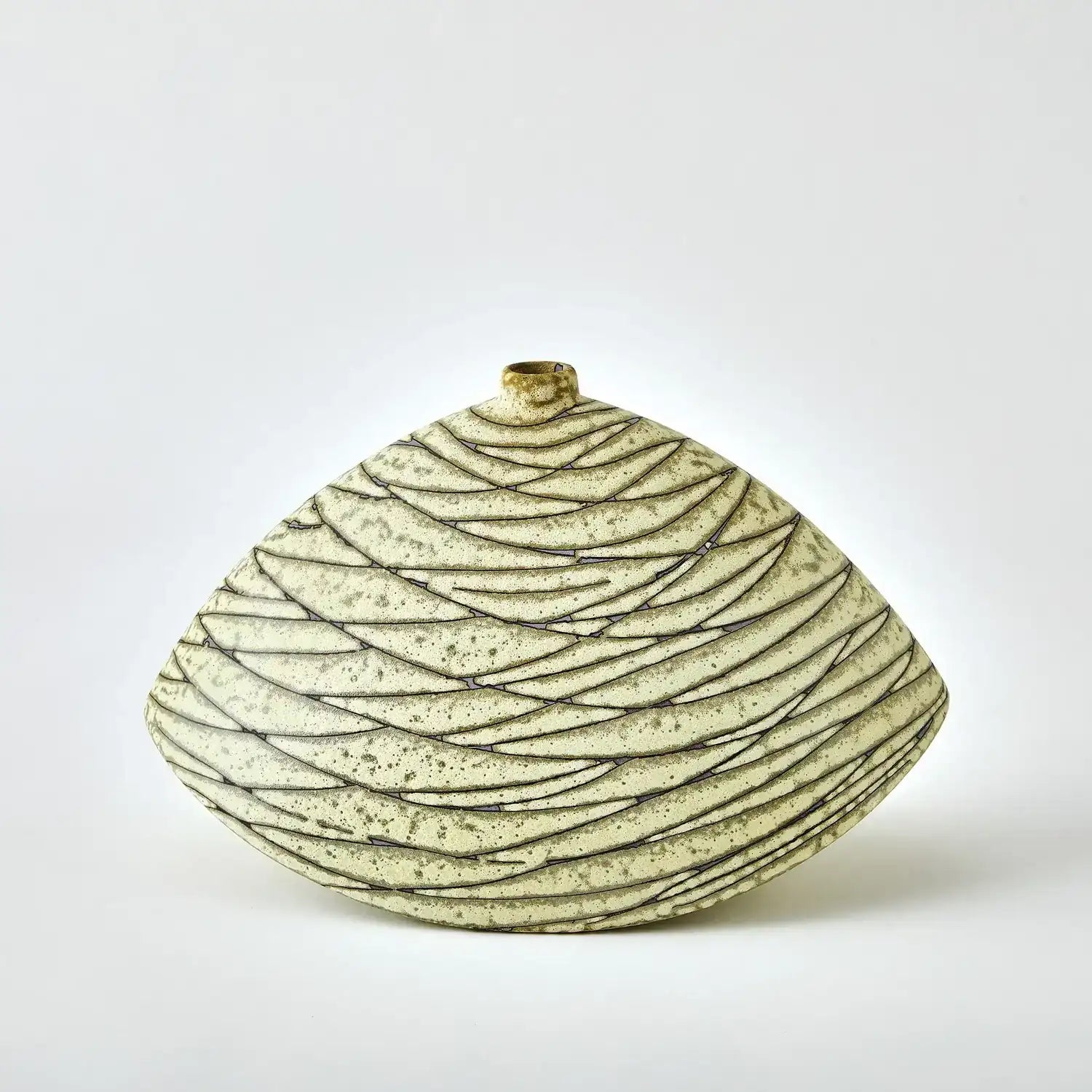 GLOBAL VIEWS STRATUM VASE - Decorative Accents