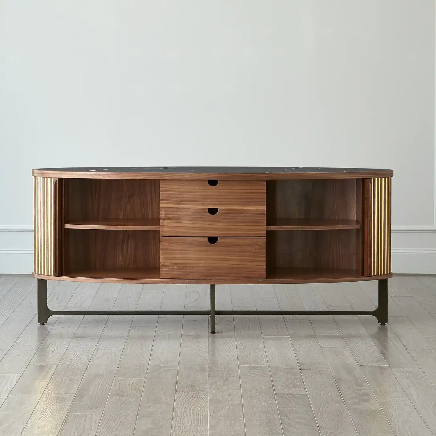 GLOBAL VIEWS CABRIOLET MEDIA CABINET - Cabinets & Bar
