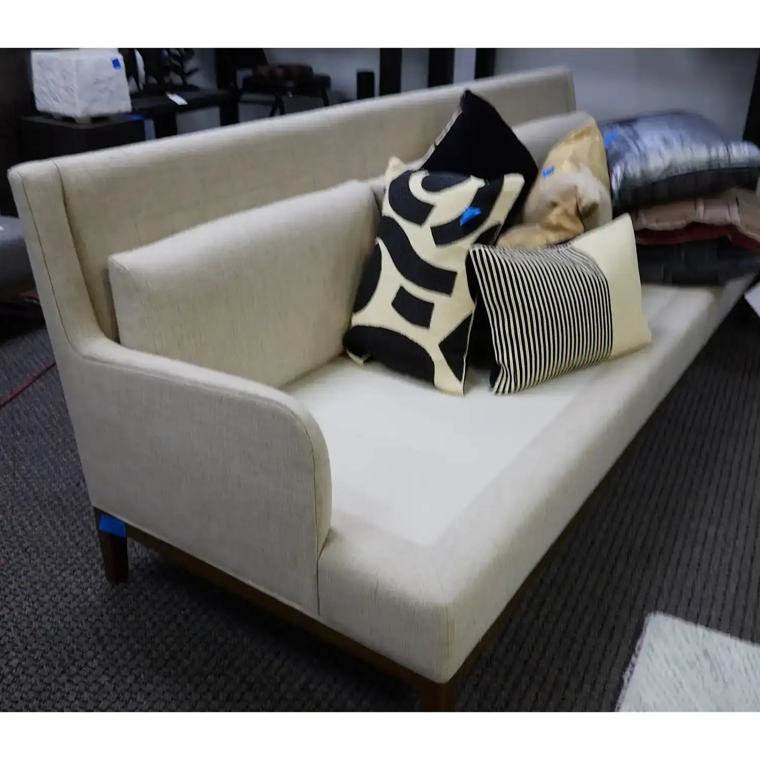 GLOBAL VIEWS LAGUNA SOFA - Sofa