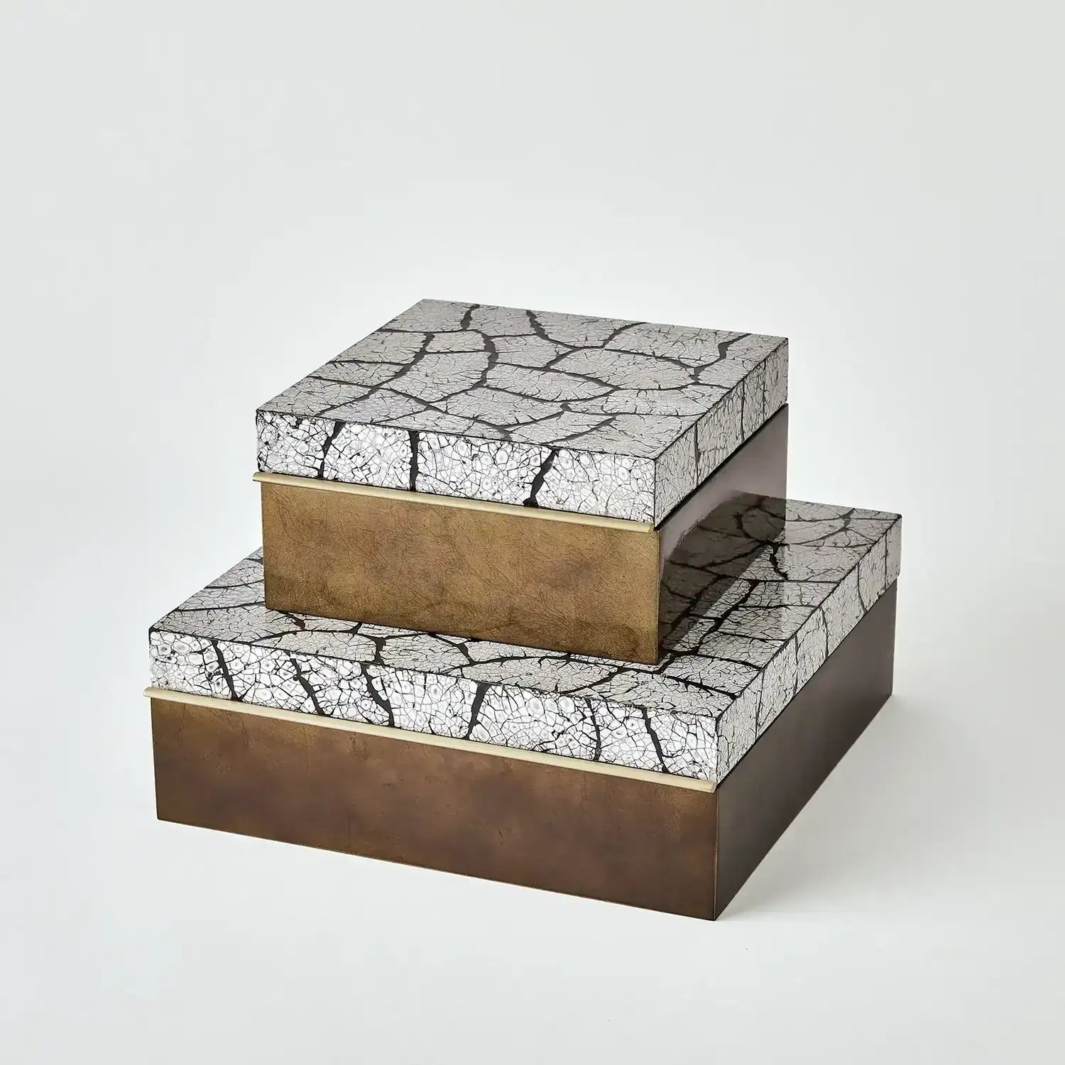 GLOBAL VIEWS EGGSHELL BOX - Decorative Accents