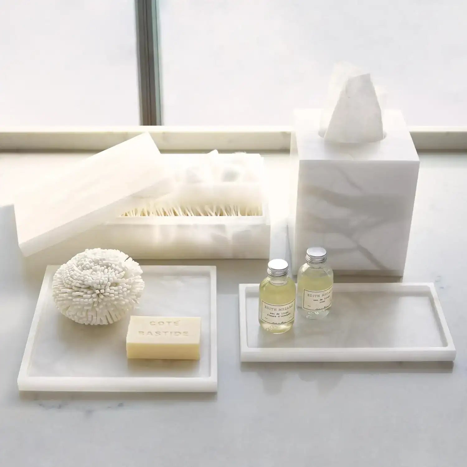 GLOBAL VIEWS ALABASTER SQUARE PLATEAU - Decorative Accents