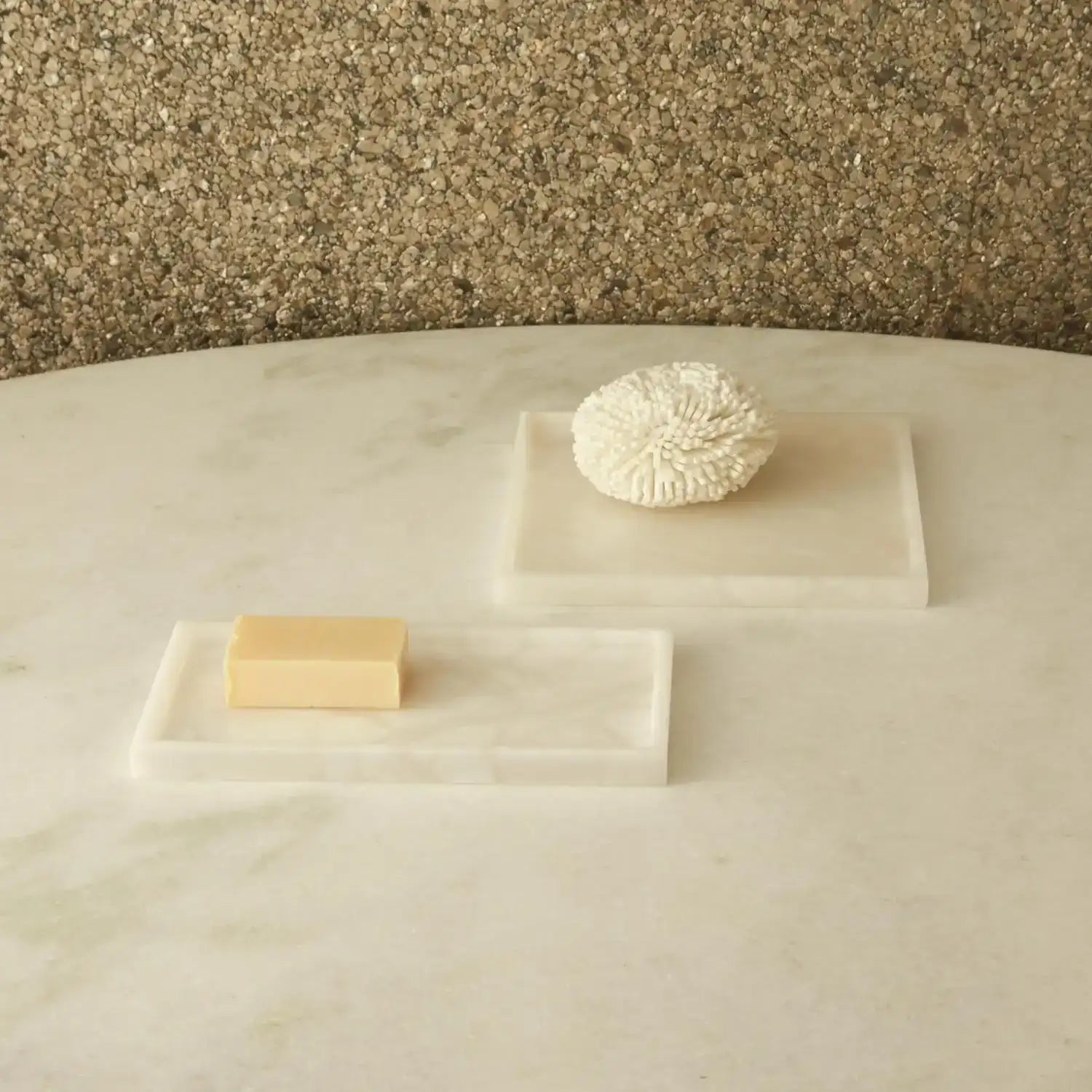 GLOBAL VIEWS ALABASTER RECTANGULAR PLATEAU - Decorative Accents