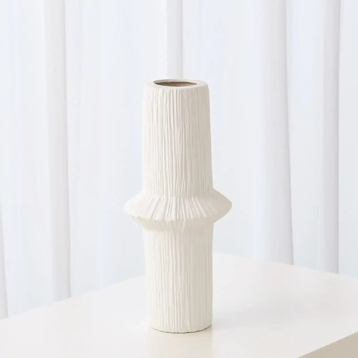 GLOBAL VIEWS ASCENDING RING VASE - Decorative Accents