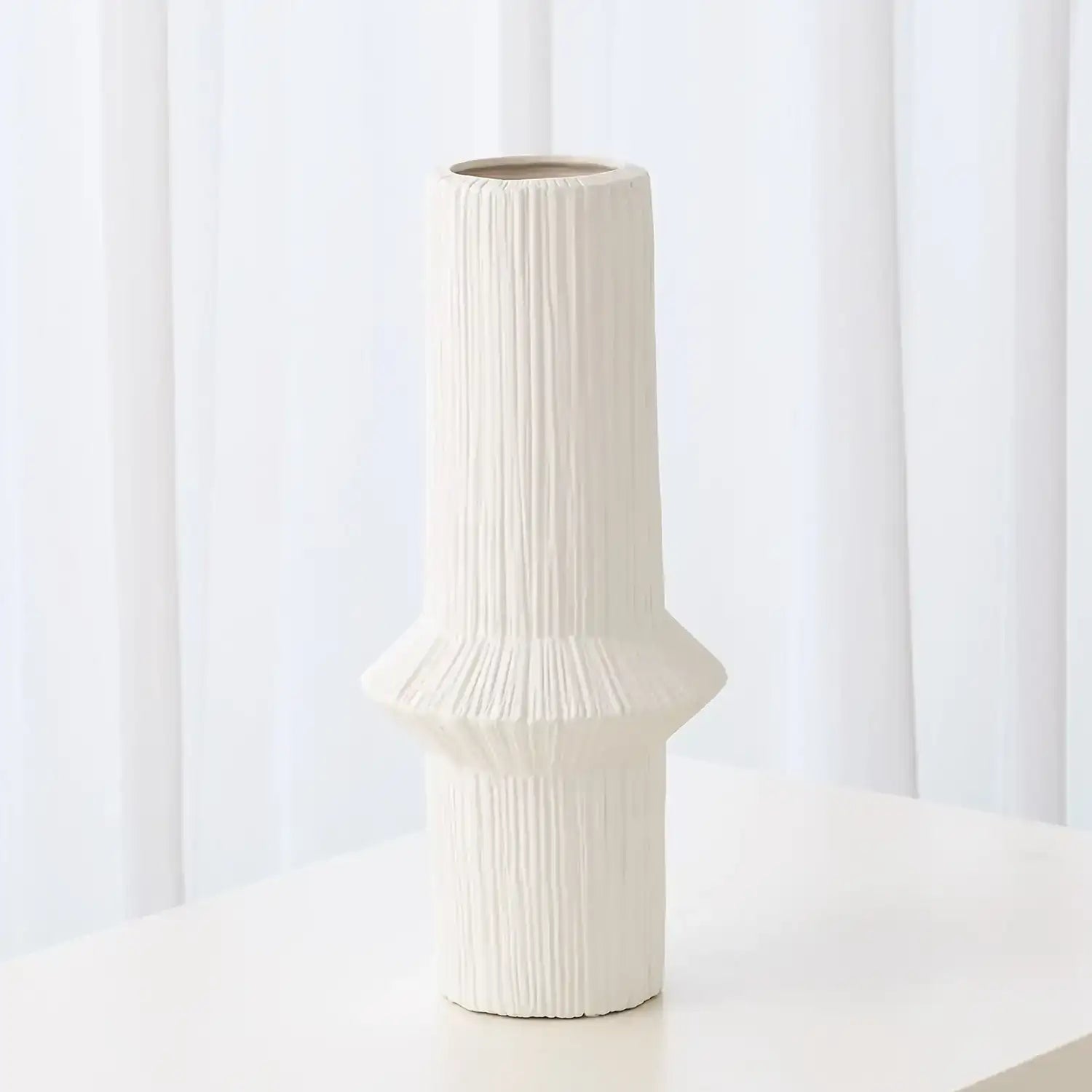GLOBAL VIEWS ASCENDING RING VASE - Decorative Accents