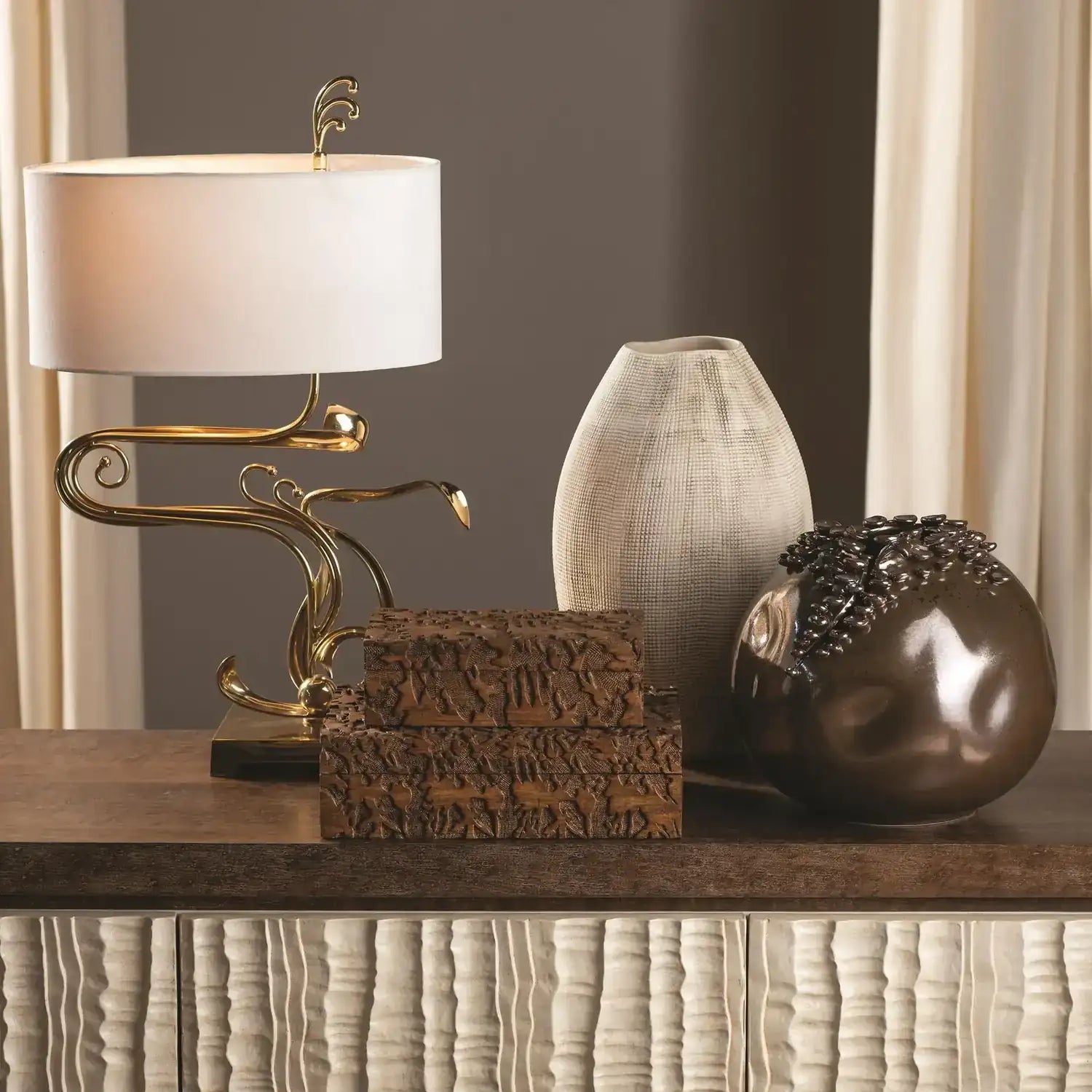 GLOBAL VIEWS CASCADING REEF VASE - Decorative Accents