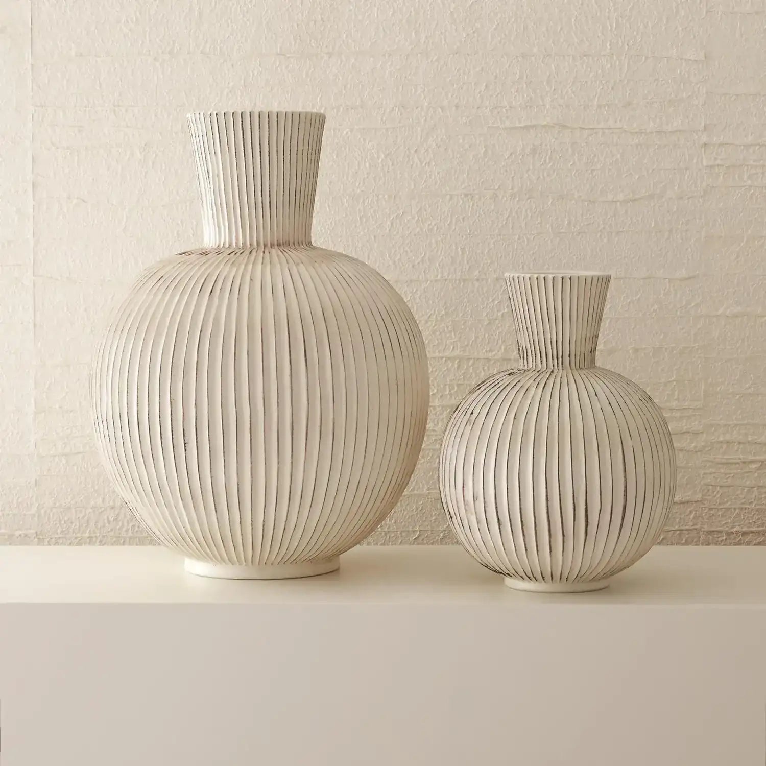 GLOBAL VIEWS FURROW SPHERE VASE - Decorative Accents
