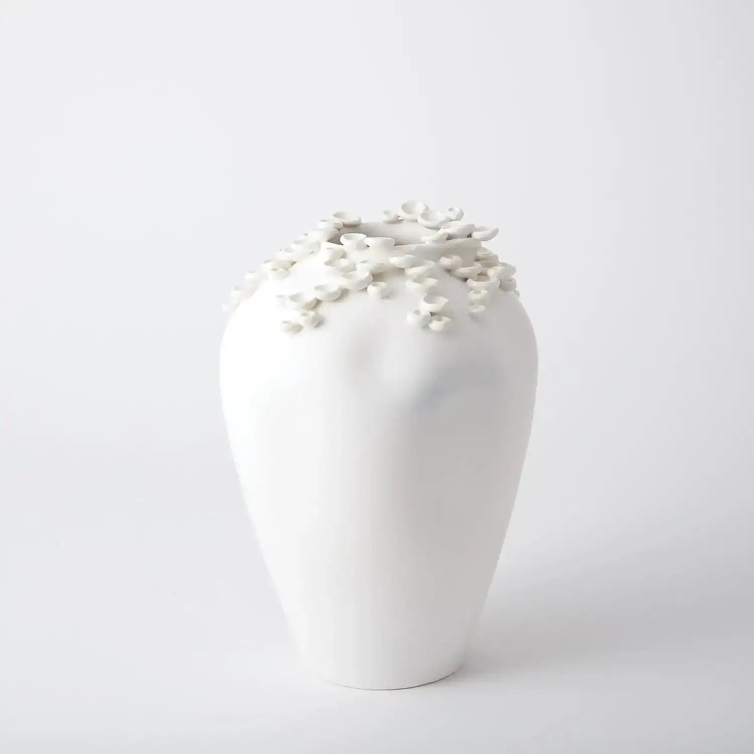 GLOBAL VIEWS CASCADING REEF VASE - Decorative Accents