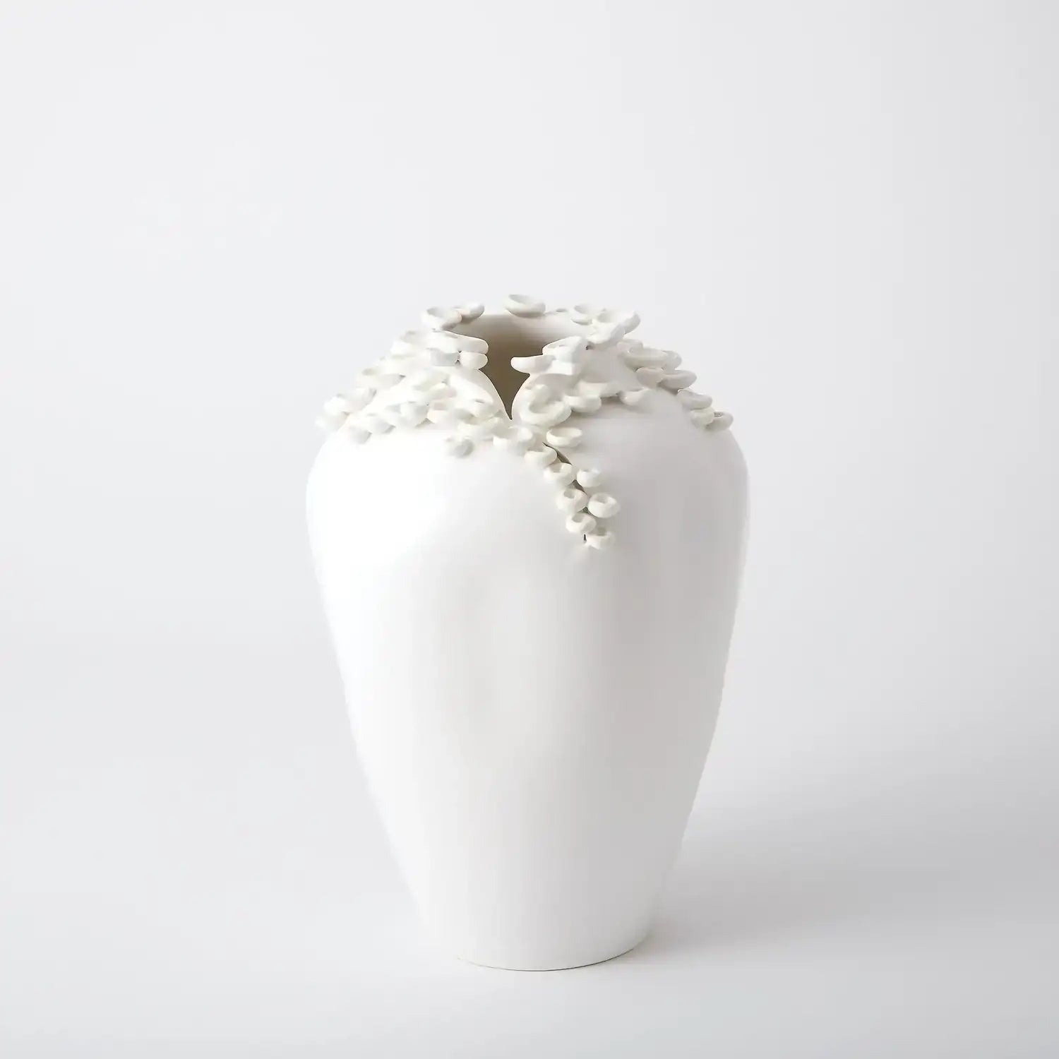 GLOBAL VIEWS CASCADING REEF VASE - Decorative Accents
