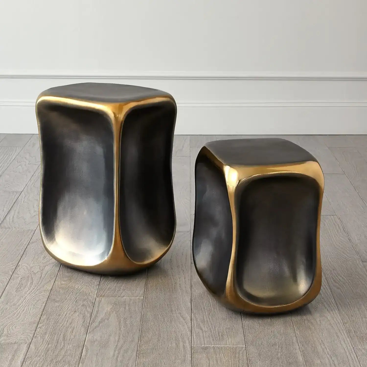 GLOBAL VIEWS FORMATION ACCENT TABLE - Side