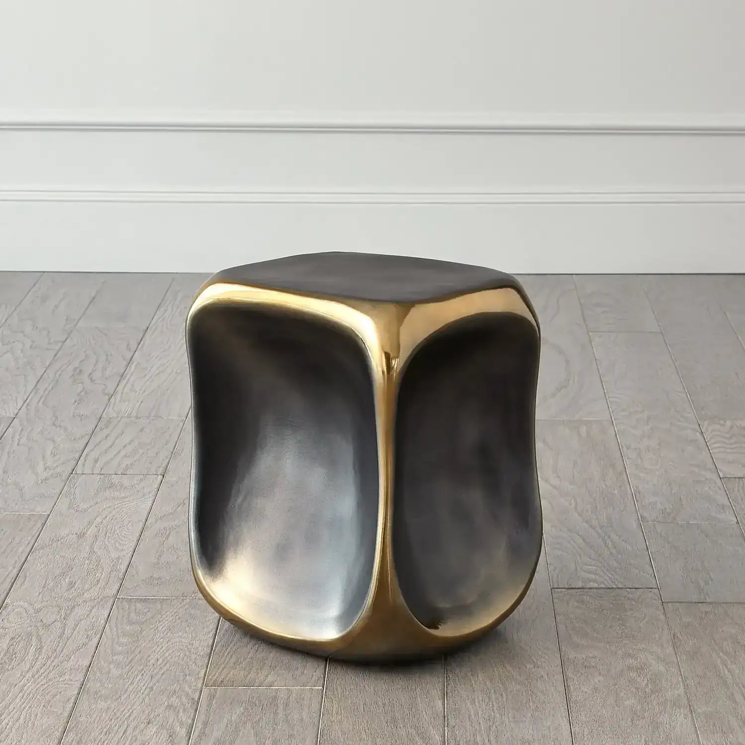 GLOBAL VIEWS FORMATION ACCENT TABLE - Side