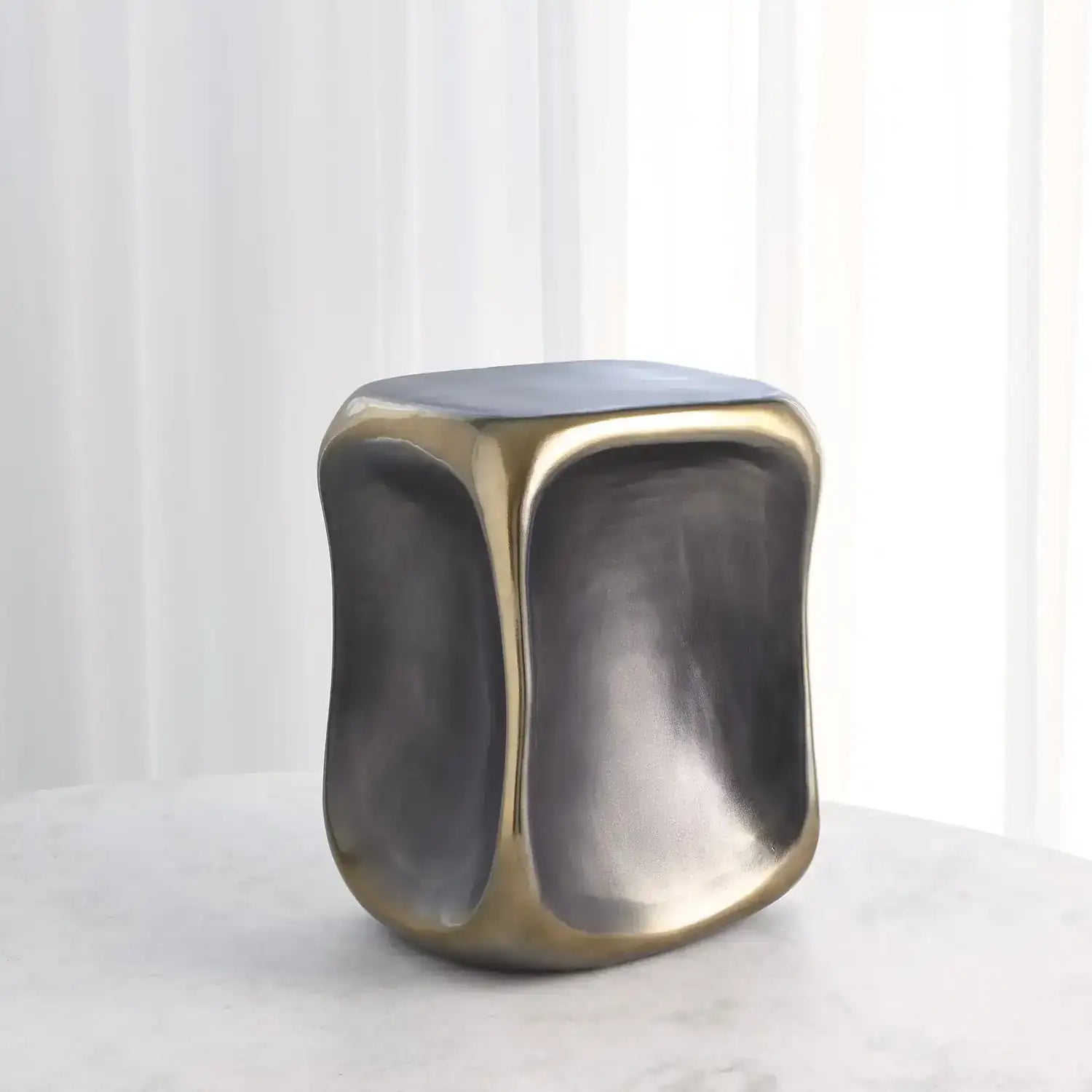 GLOBAL VIEWS FORMATION ACCENT TABLE - Side