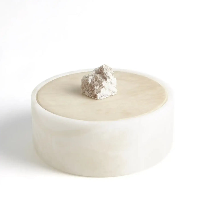 GLOBAL VIEWS ALABASTER ROUND BOX W/ROCK FINIAL - Decorative Accents