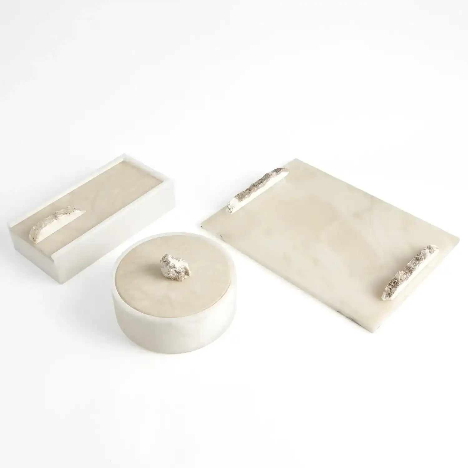 GLOBAL VIEWS ALABASTER RECTANGLE BOX W/ROCK FINIAL - Decorative Accents
