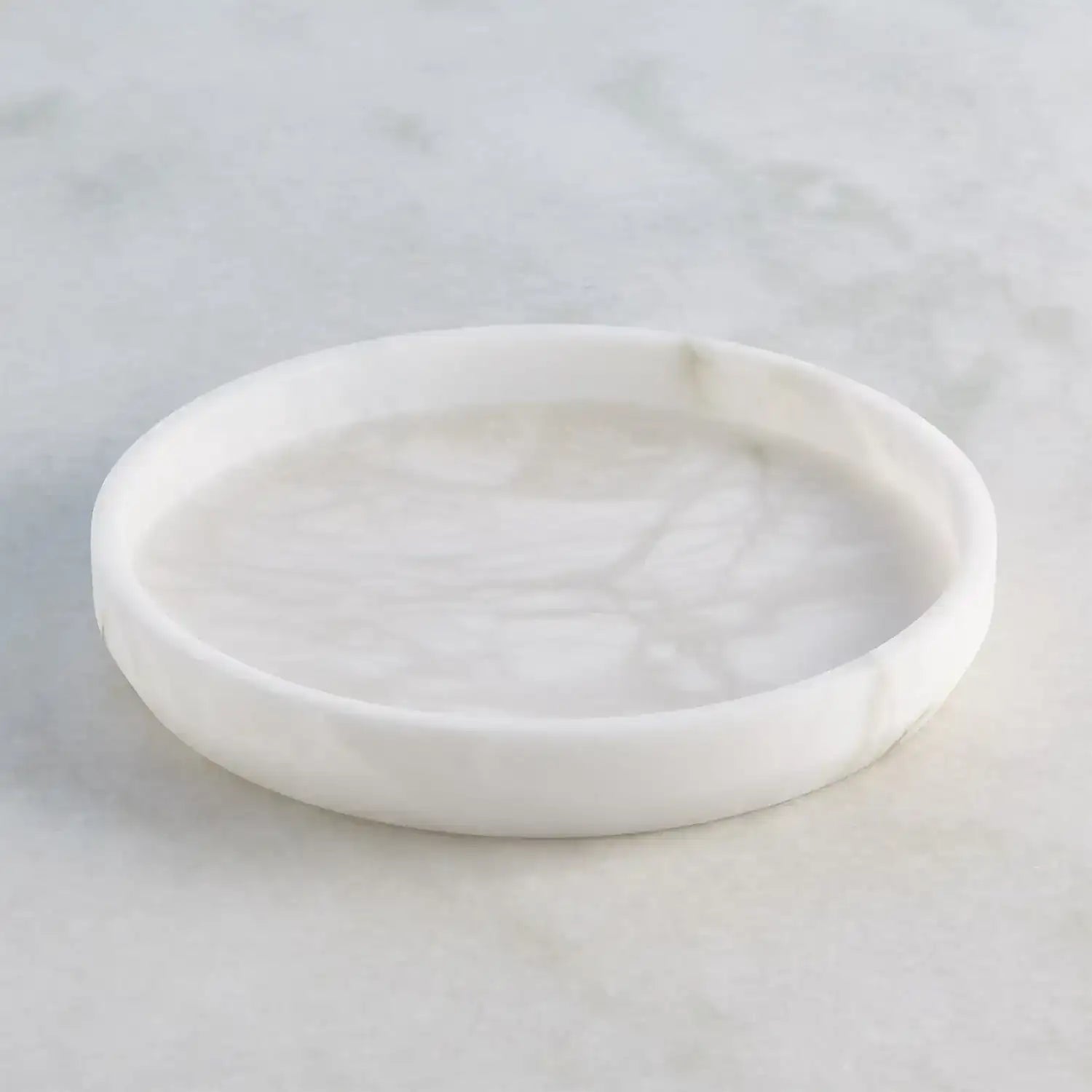 GLOBAL VIEWS ALABASTER TAPERED ROUND TRAY - Decorative Accents