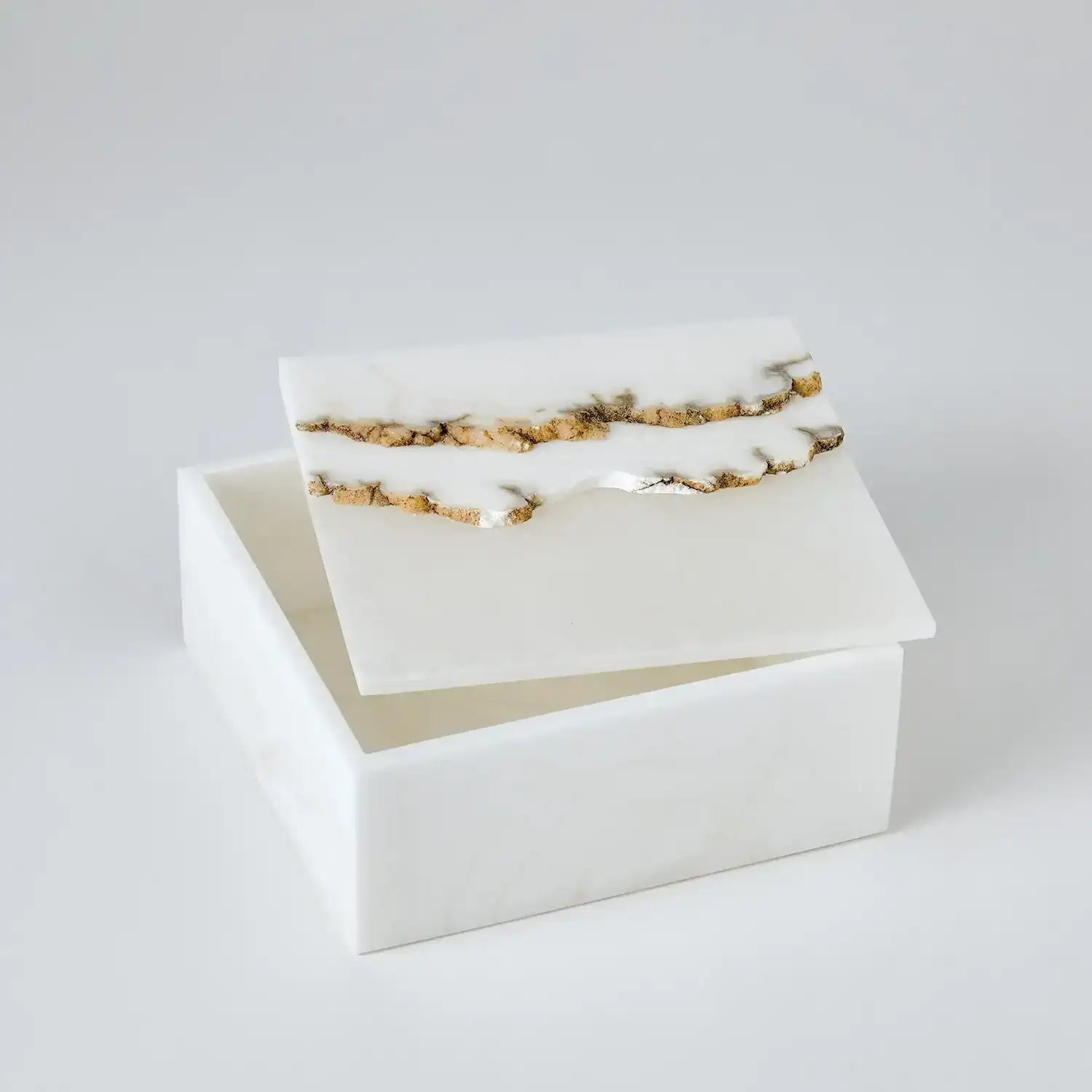 GLOBAL VIEWS TERRAIN ALABASTER BOX - Decorative Accents