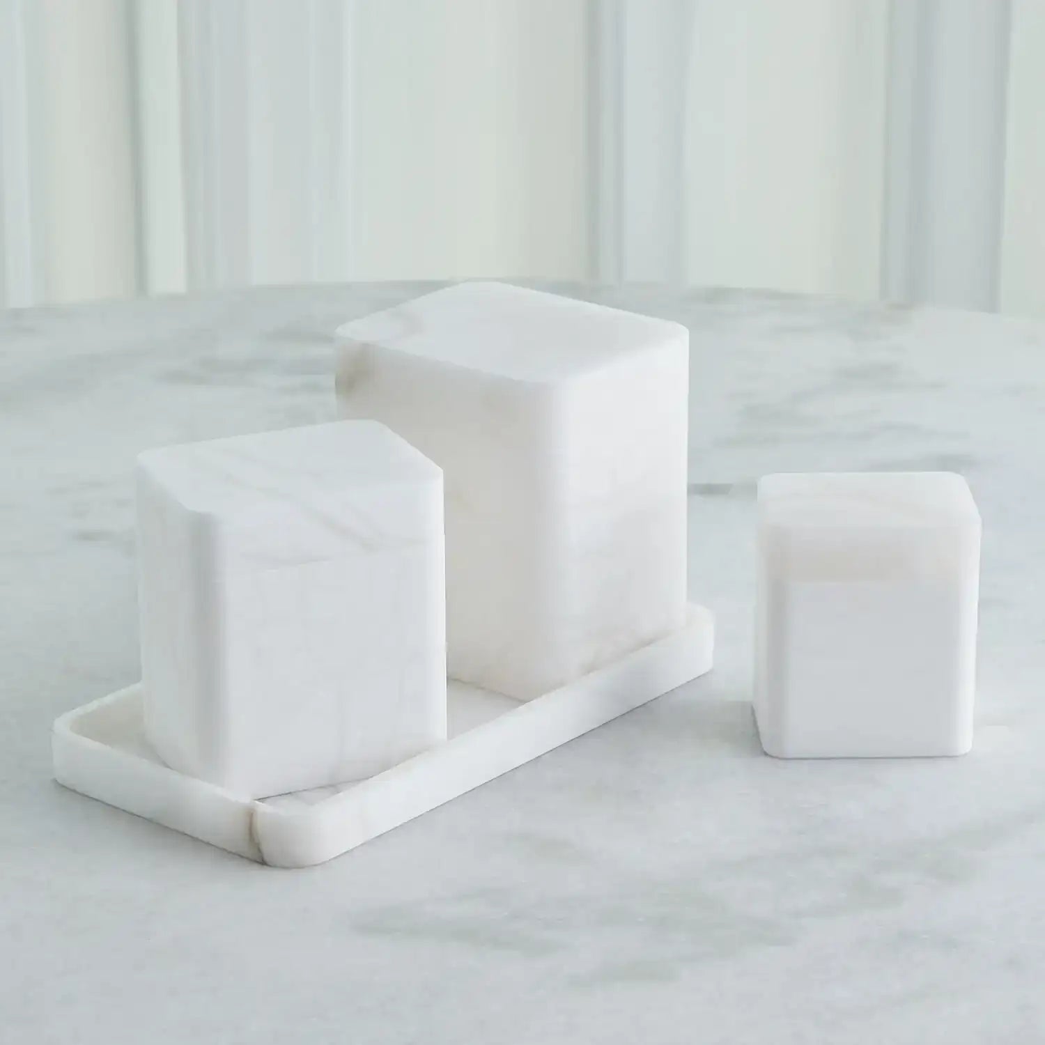 GLOBAL VIEWS RAGGIO ALABASTER BOX - Decorative Accents