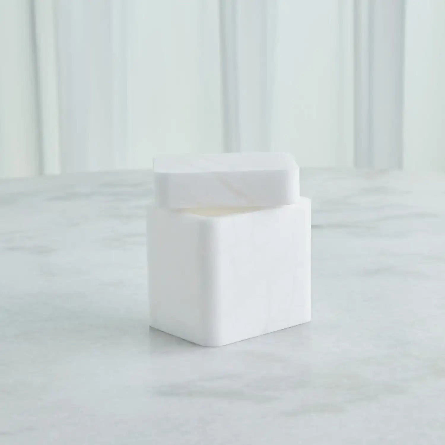 GLOBAL VIEWS RAGGIO ALABASTER BOX - Decorative Accents