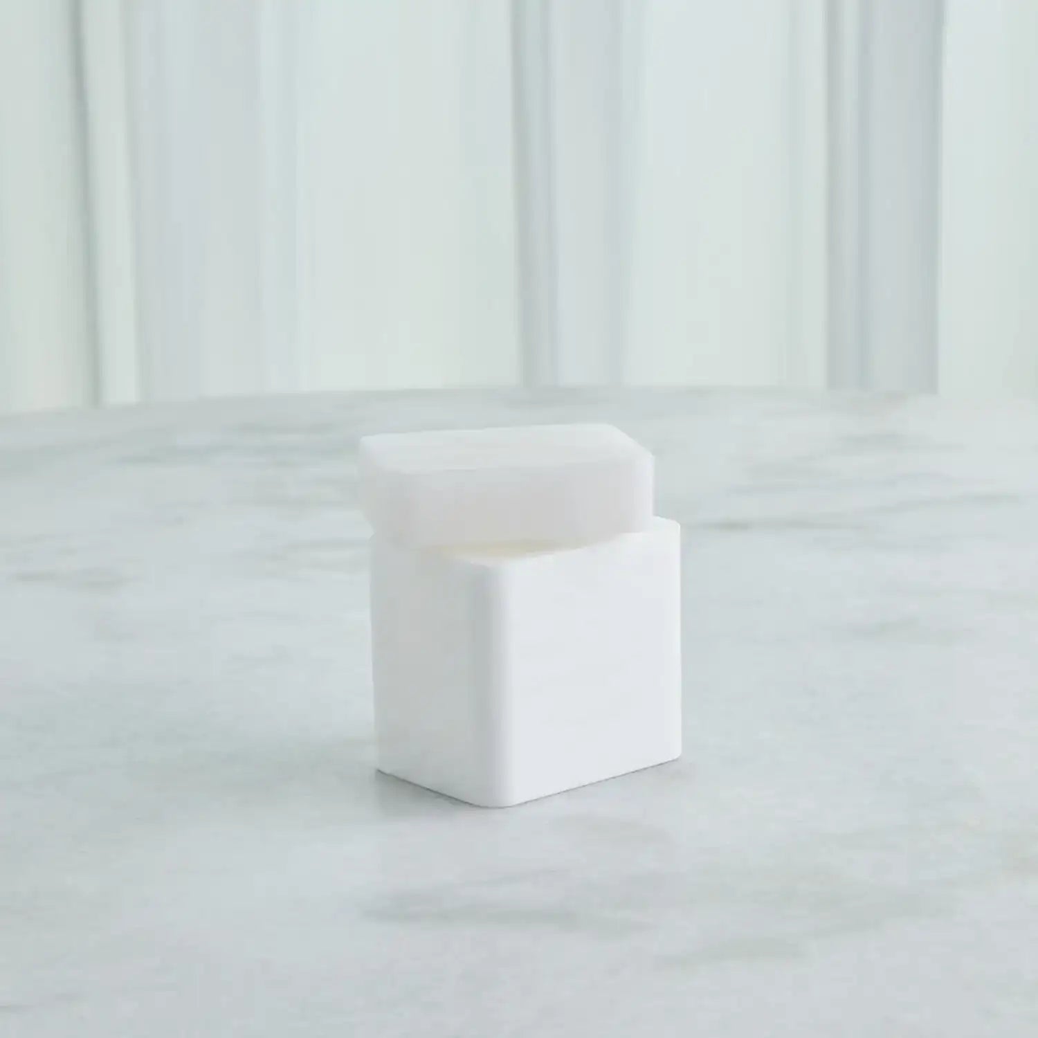 GLOBAL VIEWS RAGGIO ALABASTER BOX - Decorative Accents