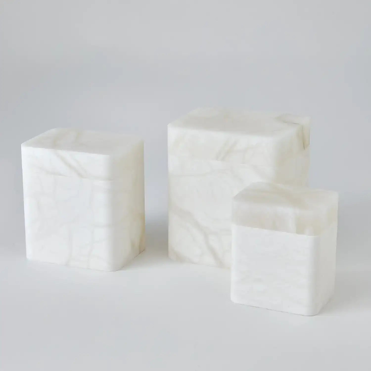 GLOBAL VIEWS RAGGIO ALABASTER BOX - Decorative Accents