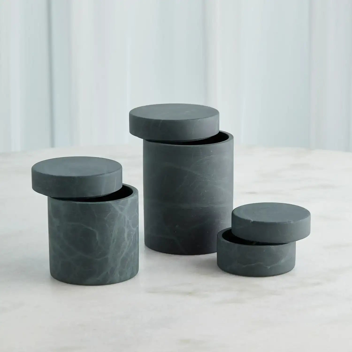 GLOBAL VIEWS CILINDRO ALABASTER BOX - Decorative Accents