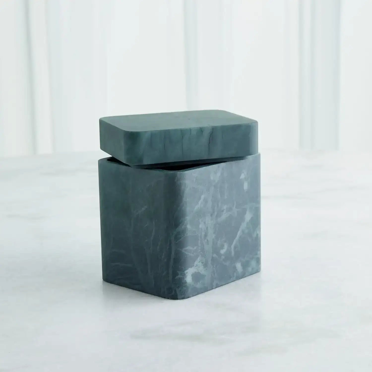 GLOBAL VIEWS RAGGIO ALABASTER BOX - Decorative Accents