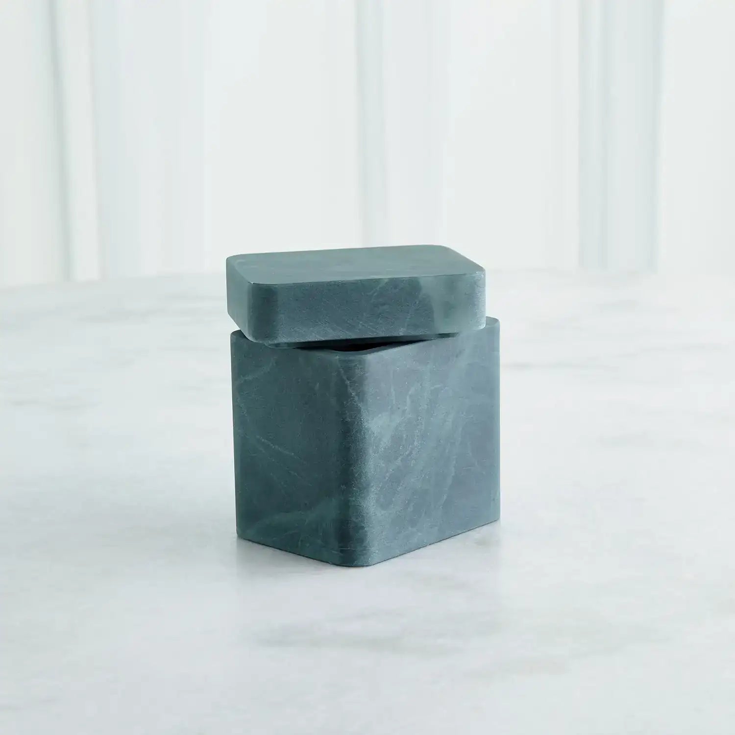 GLOBAL VIEWS RAGGIO ALABASTER BOX - Decorative Accents