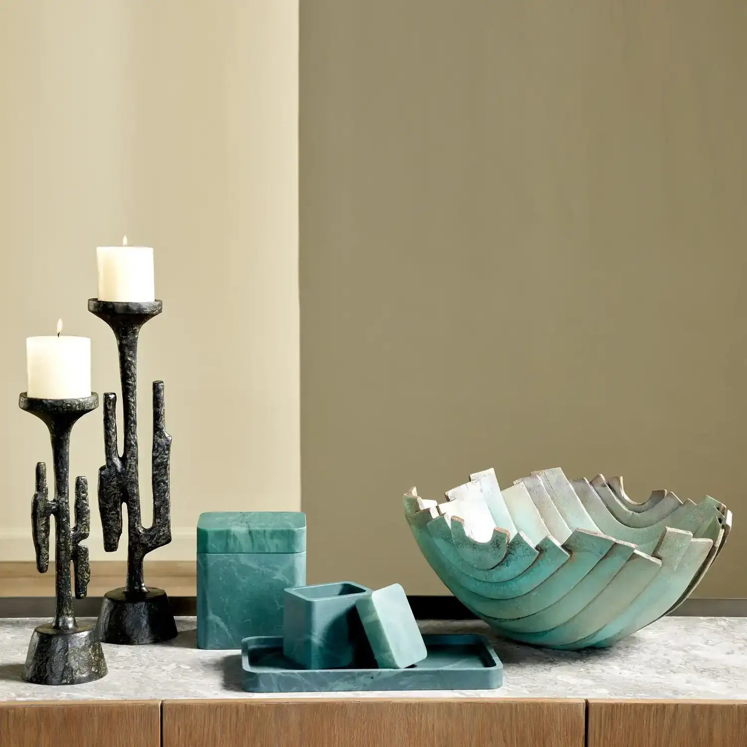 GLOBAL VIEWS RAGGIO ALABASTER TRAY - Decorative Accents
