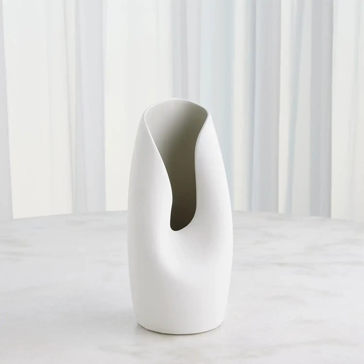 GLOBAL VIEWS AVIAN VASE - Decorative Accents